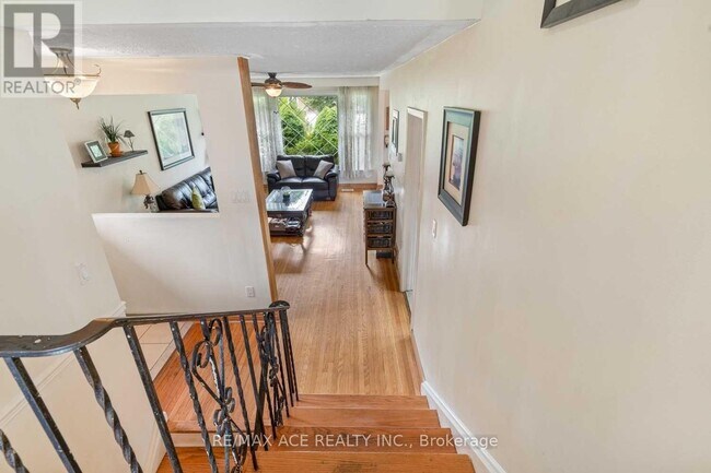 Photo du bâtiment - 27 Oakridge Dr