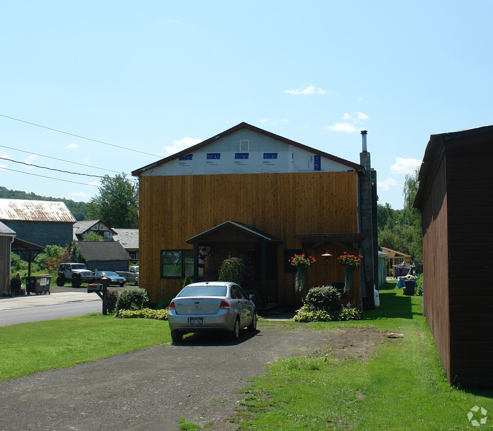 Building Photo - 6 Hardic Ave