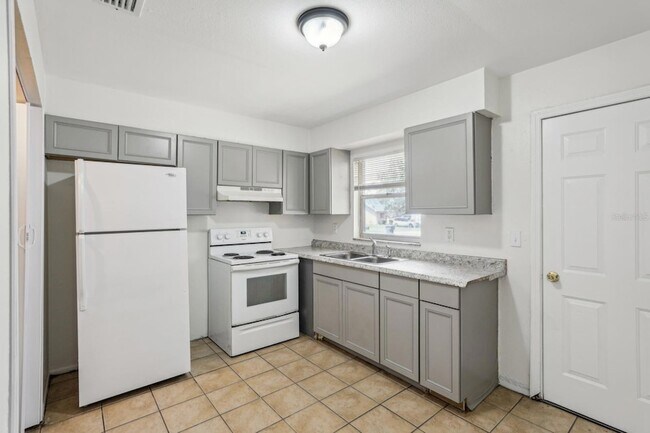 Foto del edificio - 2116 34th St NW