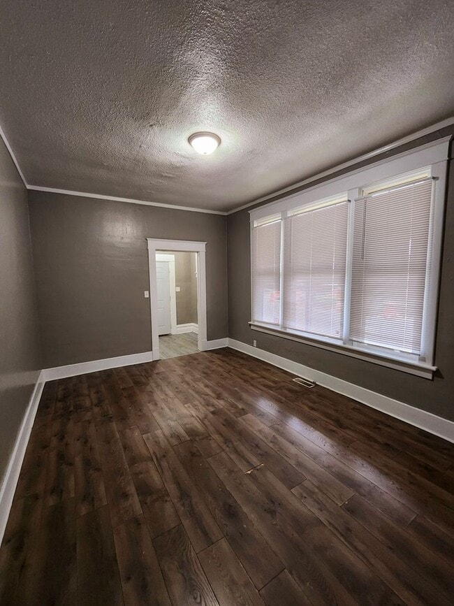 Building Photo - 401-403 South Jackson