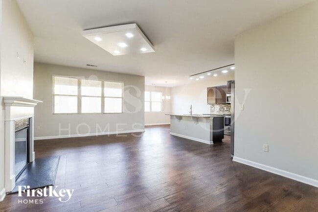 Foto del edificio - 3280 Heatherwood Dr