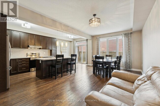 Photo du bâtiment - 12 Diamond Leaf Ln