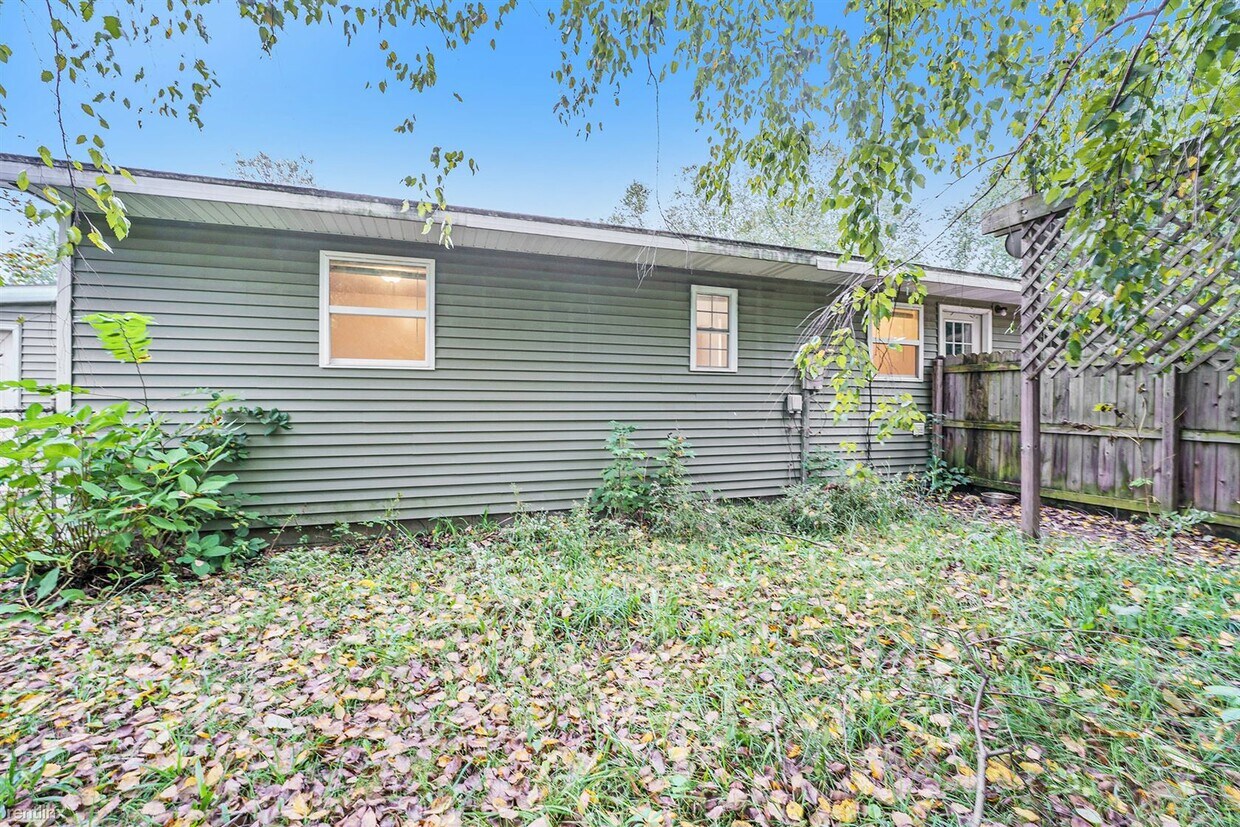 Building Photo - 1 br, 1 bath House - 304 Olds Ave # B