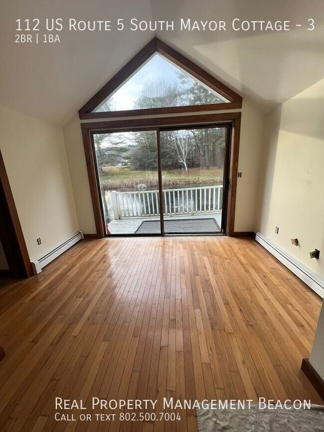 Building Photo - 2 Bedroom cottage $2000 plus utilities