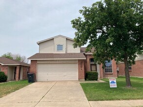 Building Photo - 5604 Bertha Dr