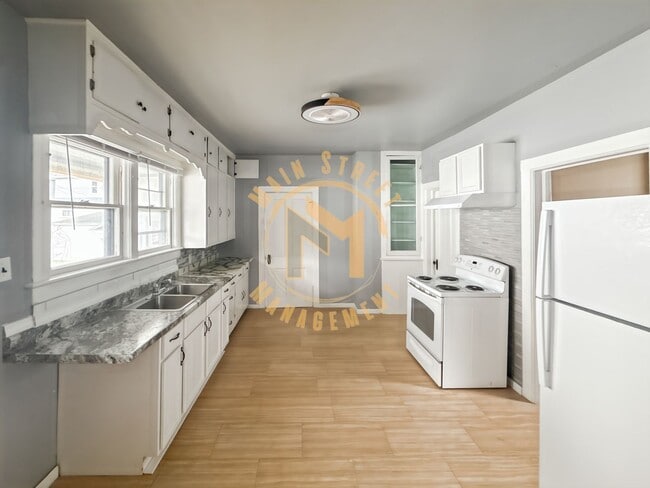 Building Photo - 4 Bed 1 Bath Single Family Home