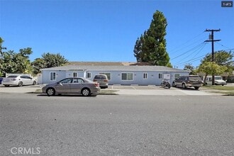 Building Photo - 5742 Fullerton Ave