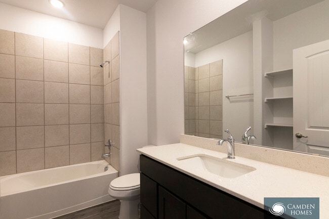 Building Photo - 2958 N Tenneha Ave