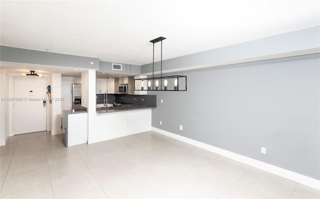 Building Photo - 7751 NE Bayshore Ct