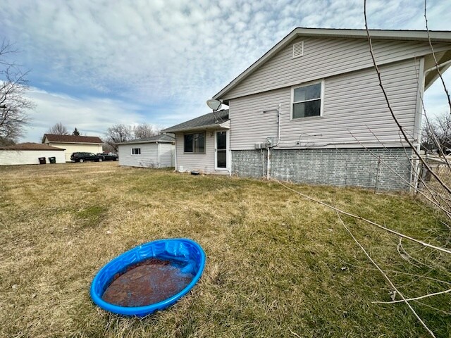 Building Photo - 22050 E Churchill Dr
