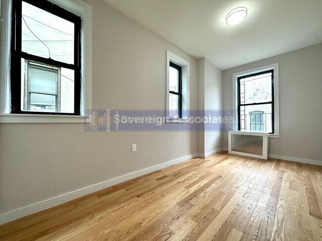 Foto del edificio - 1831 Seventh Ave
