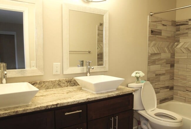 Building Photo - 2907 Bentbrook Dr