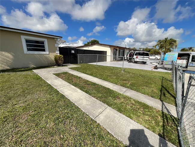 Foto del edificio - 11801 SW 172nd St