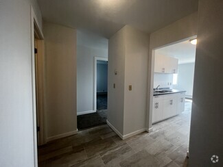 Building Photo - 9527-998A 98a Ave