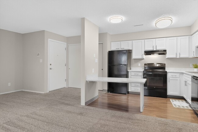 Building Photo - Windsor on the River