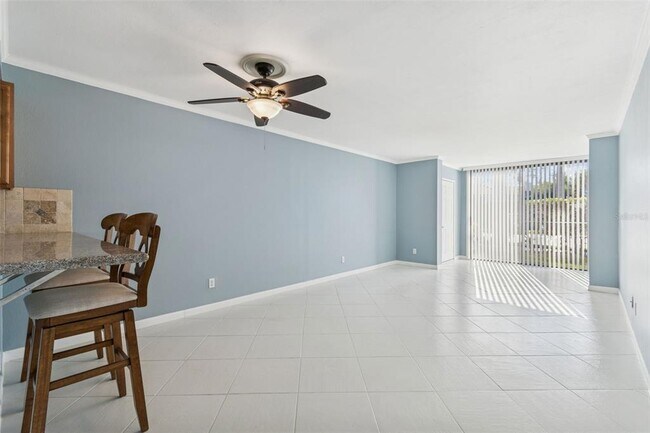 Building Photo - 2051 Skimmer Ct