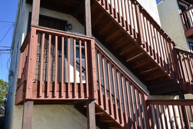 Building Photo - 3818-3820 Z STREET