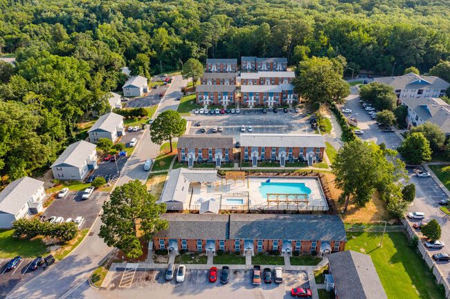 Building Photo - Harbor Pointe Apartments