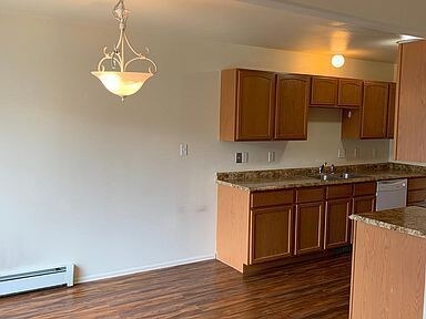 Building Photo - .home available for immediate move in