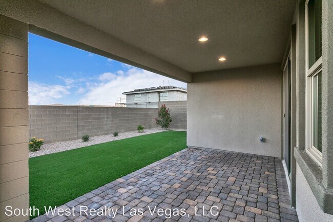Building Photo - 4 br, 2.5 bath House - 470 Bolsa Basin Avenue