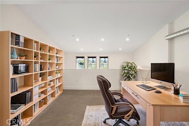 Foto del edificio - 576 S Brea Blvd