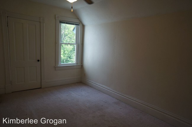 Building Photo - 1826 London Rd