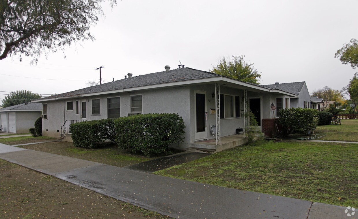 Primary Photo - 501 W 4th St