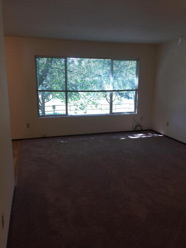 Foto del edificio - 1 bedroom in Seattle WA 98116