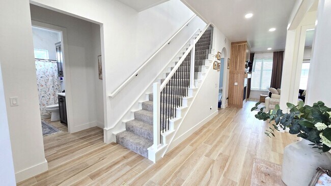 Foto del edificio - Stunning 4 Bedroom in Edmond