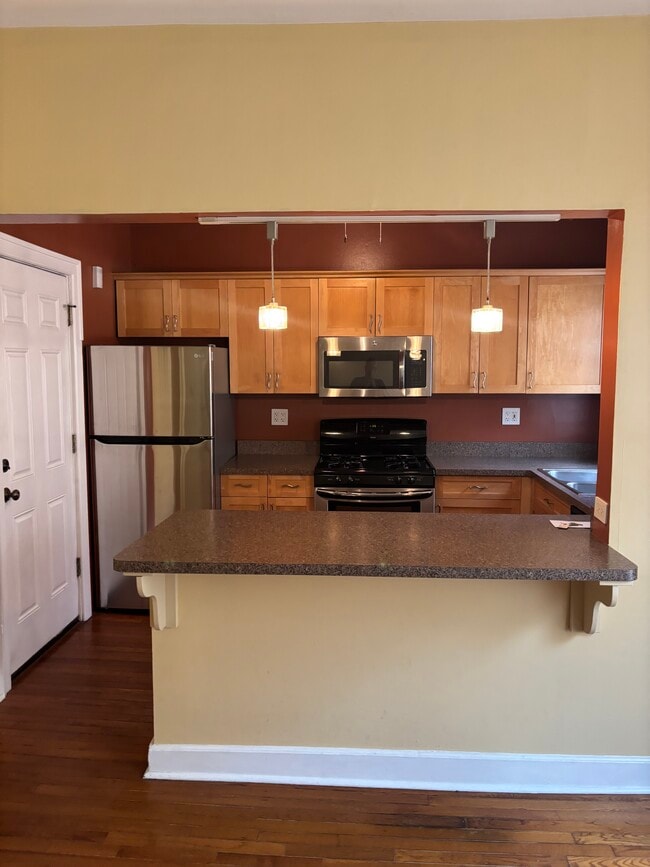 Photo - 816 W Lakeside Pl Apartment