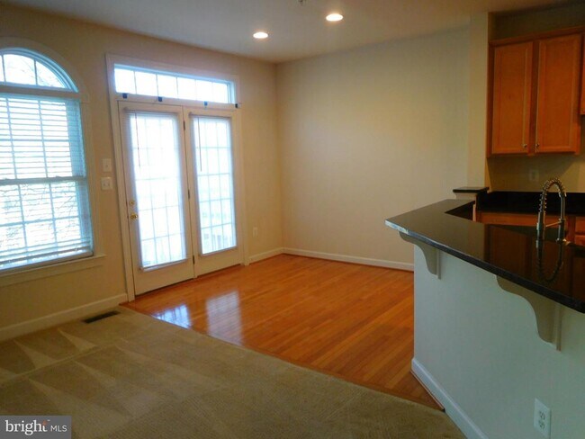 Building Photo - 15102 N Berwick Ln