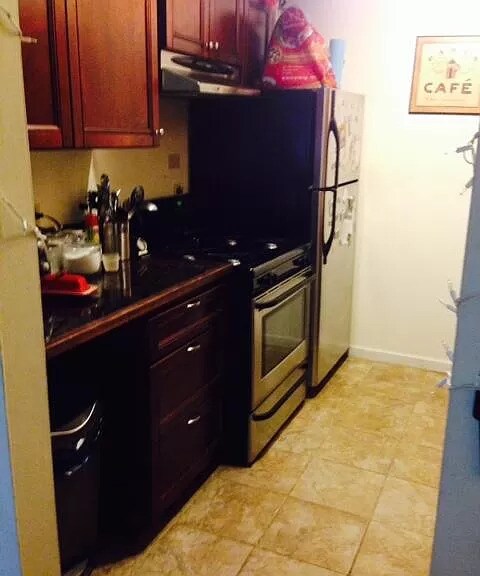 Kitchen - 8700 Manchester Rd