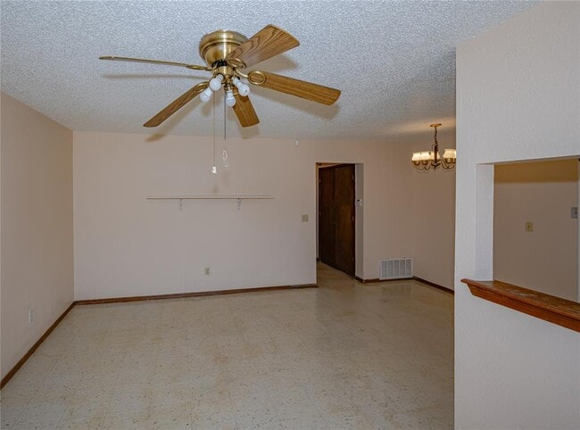 Building Photo - 931 SW 63rd St