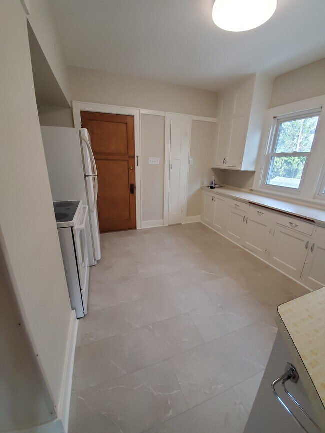 Foto del edificio - 2238/40 N 62nd St