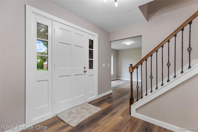 Building Photo - 5842 Marble Dr