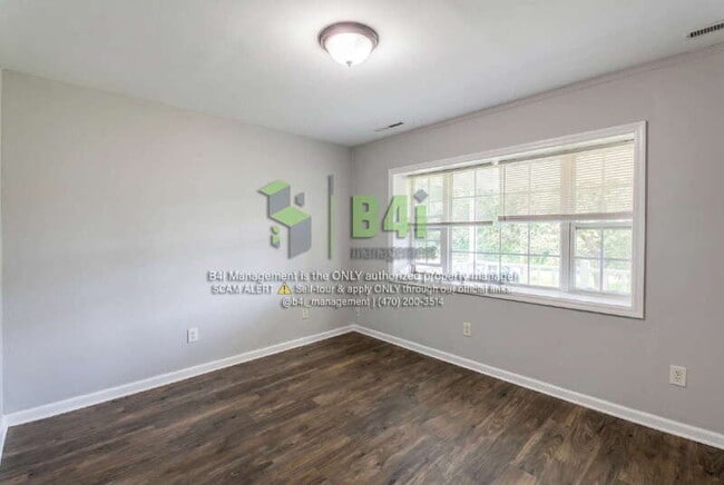 Building Photo - 406 Hill St