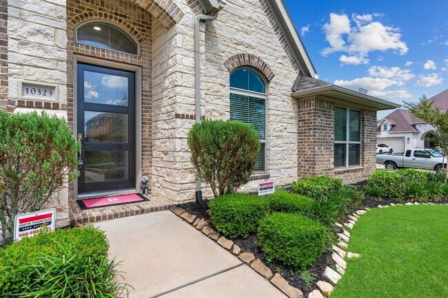 Building Photo - 10323 Granite Ct
