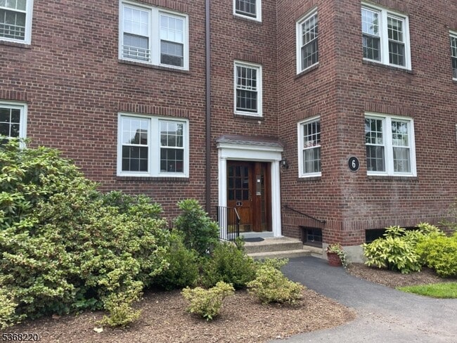 Building Photo - 217 Prospect Ave