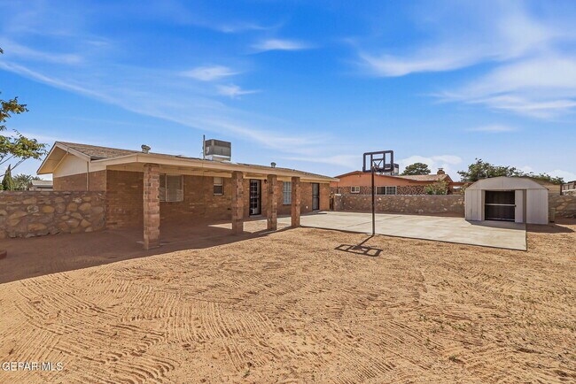 Building Photo - 11189 Ebb Tide Dr