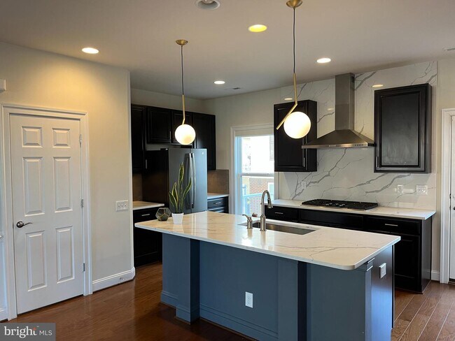 Foto del edificio - 9624 Stockwell Ln