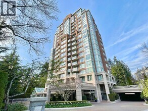 Building Photo - 5775 Hampton Pl