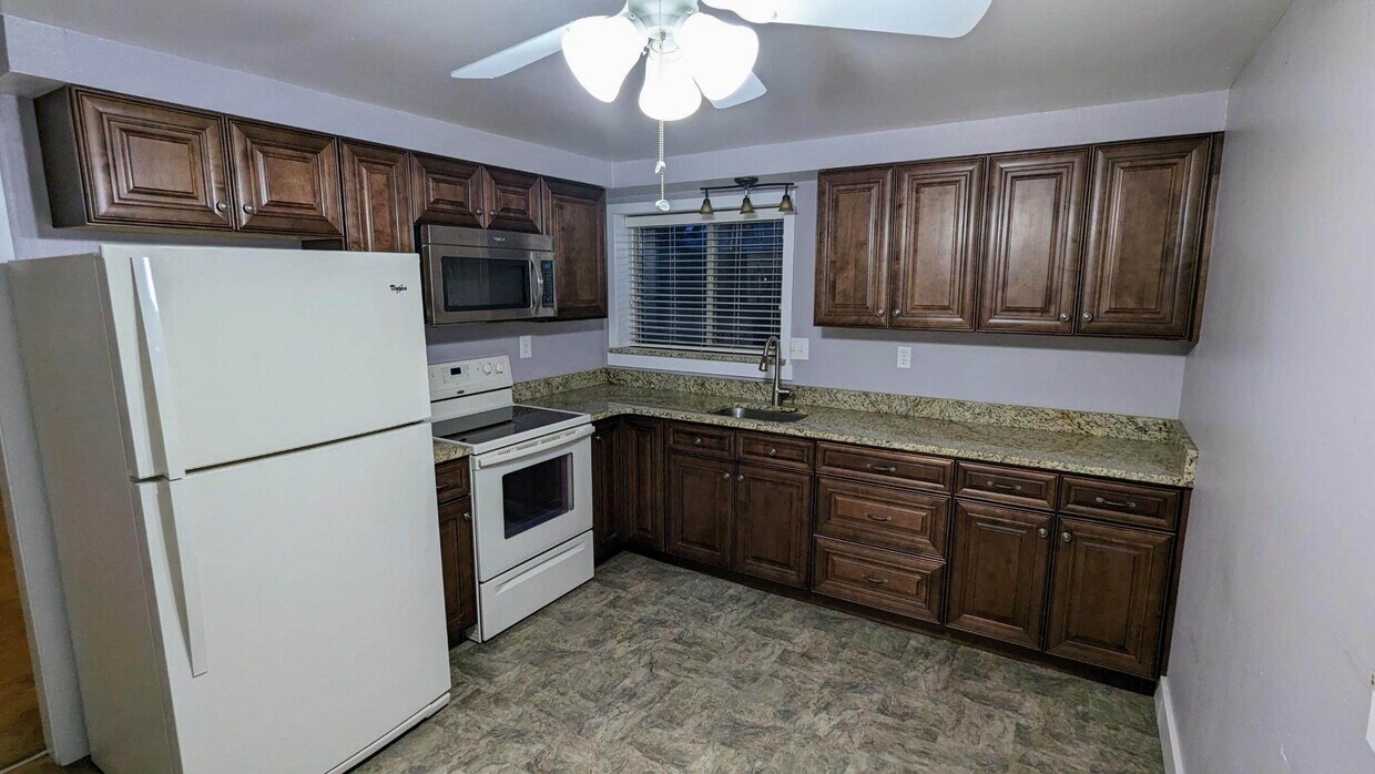 kitchen - 11338 S 2700 W