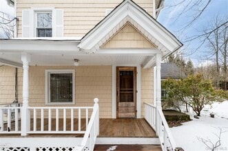 Building Photo - 277 Old Post Rd