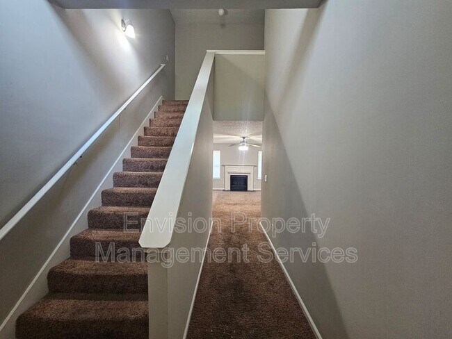 Foto del edificio - 1556 Arbor Pl Dr