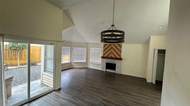 Building Photo - 4626 Green Trail Dr