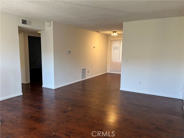 Foto del edificio - 1410 Stevens Ave