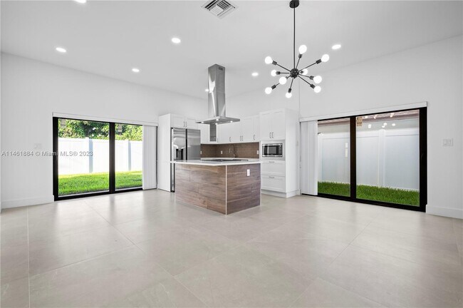 Foto del edificio - 1041 W Lakewood Rd