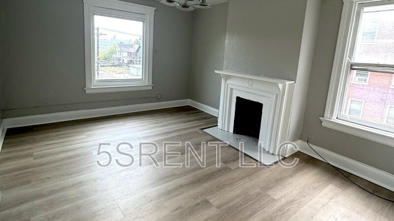 Foto principal - 2201 Burnet Ave