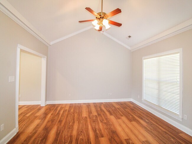 Foto del edificio - 27632 Keeton Rd
