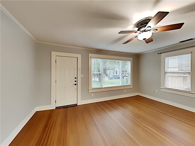 Building Photo - 812 Keasbey St